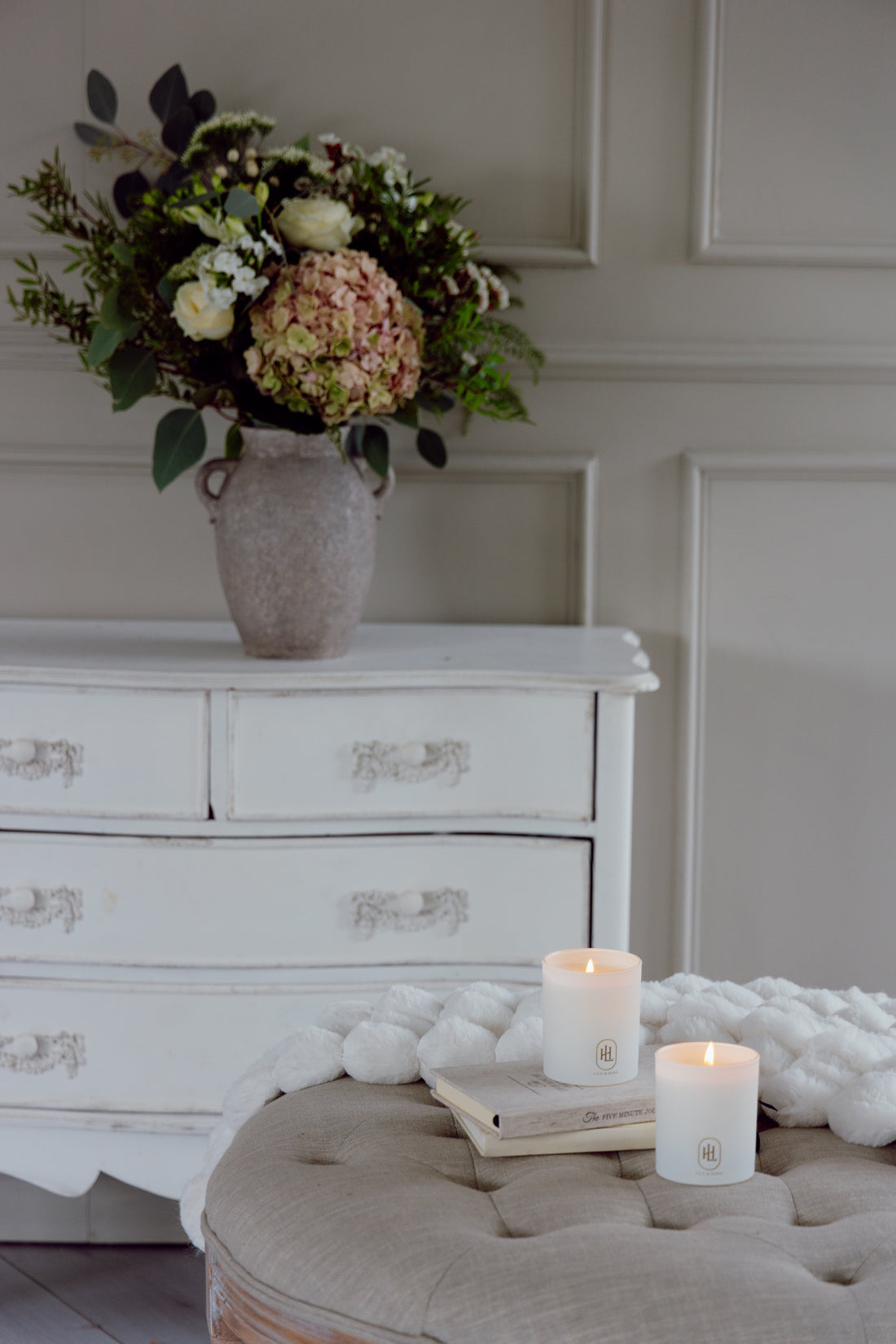5 Ways to Create a Relaxing Atmosphere at Home (With Fragrance)